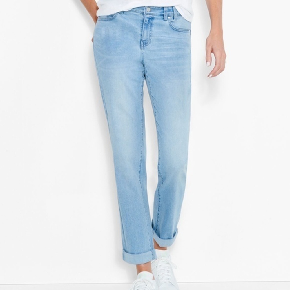 NIC+ZOE. Mid Rise Girlfriend Jeans.‎